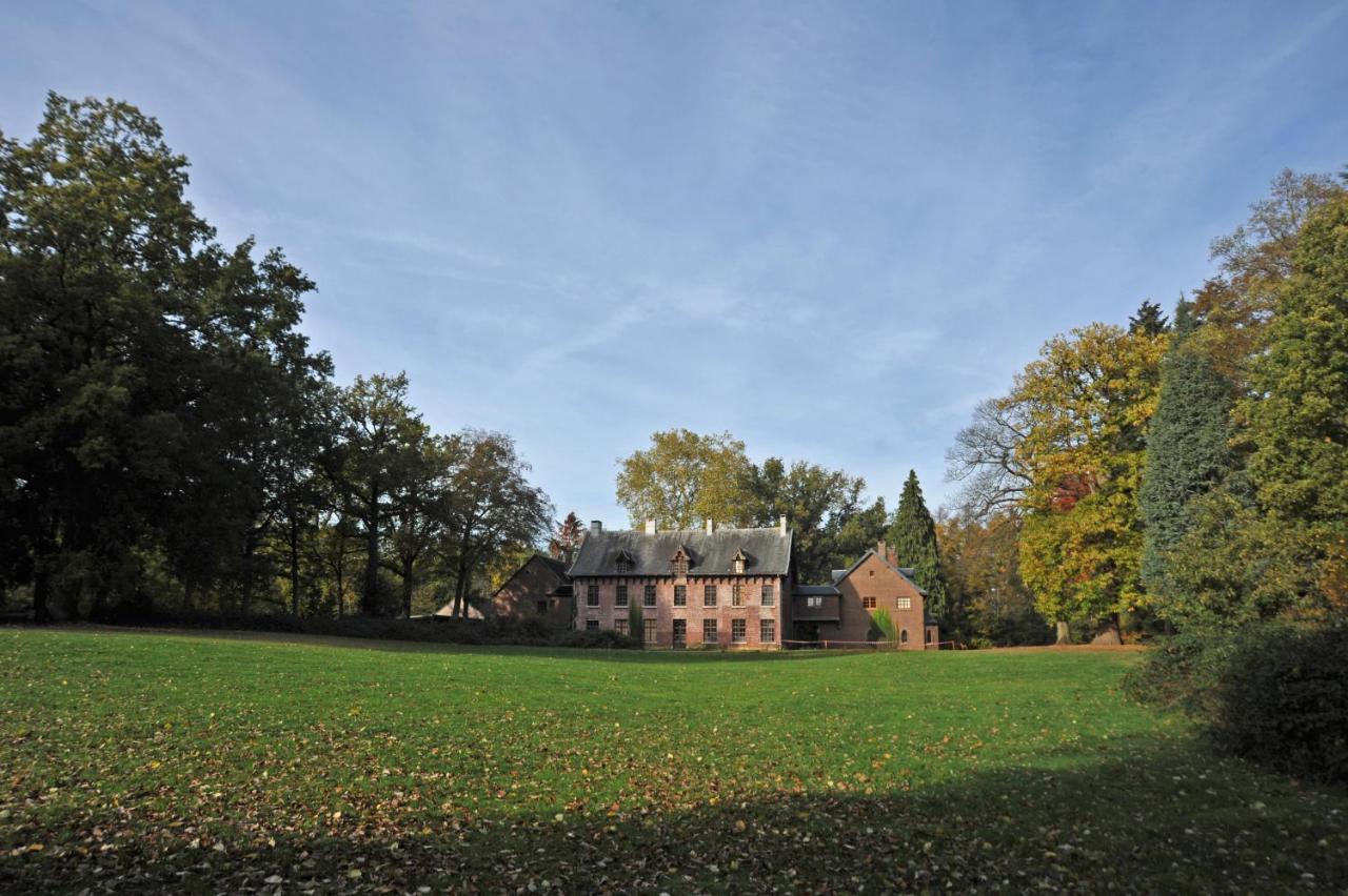 Het Domherenhuis Heusden-Zolder Eksteriør bilde